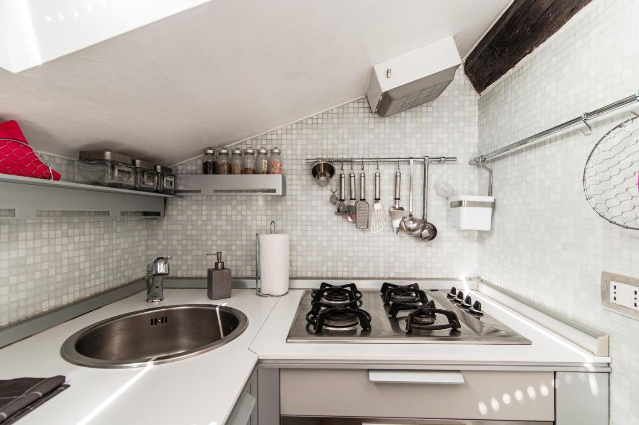Appartement La Mansardina Di Giuly By Quokka 360 - Bright Attic In The Centre Of